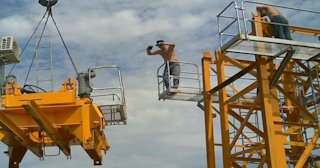 Демонтаж башенного крана в Зеленодольске - услуги по демонтажу от Сварной-Злн от 1554 руб.